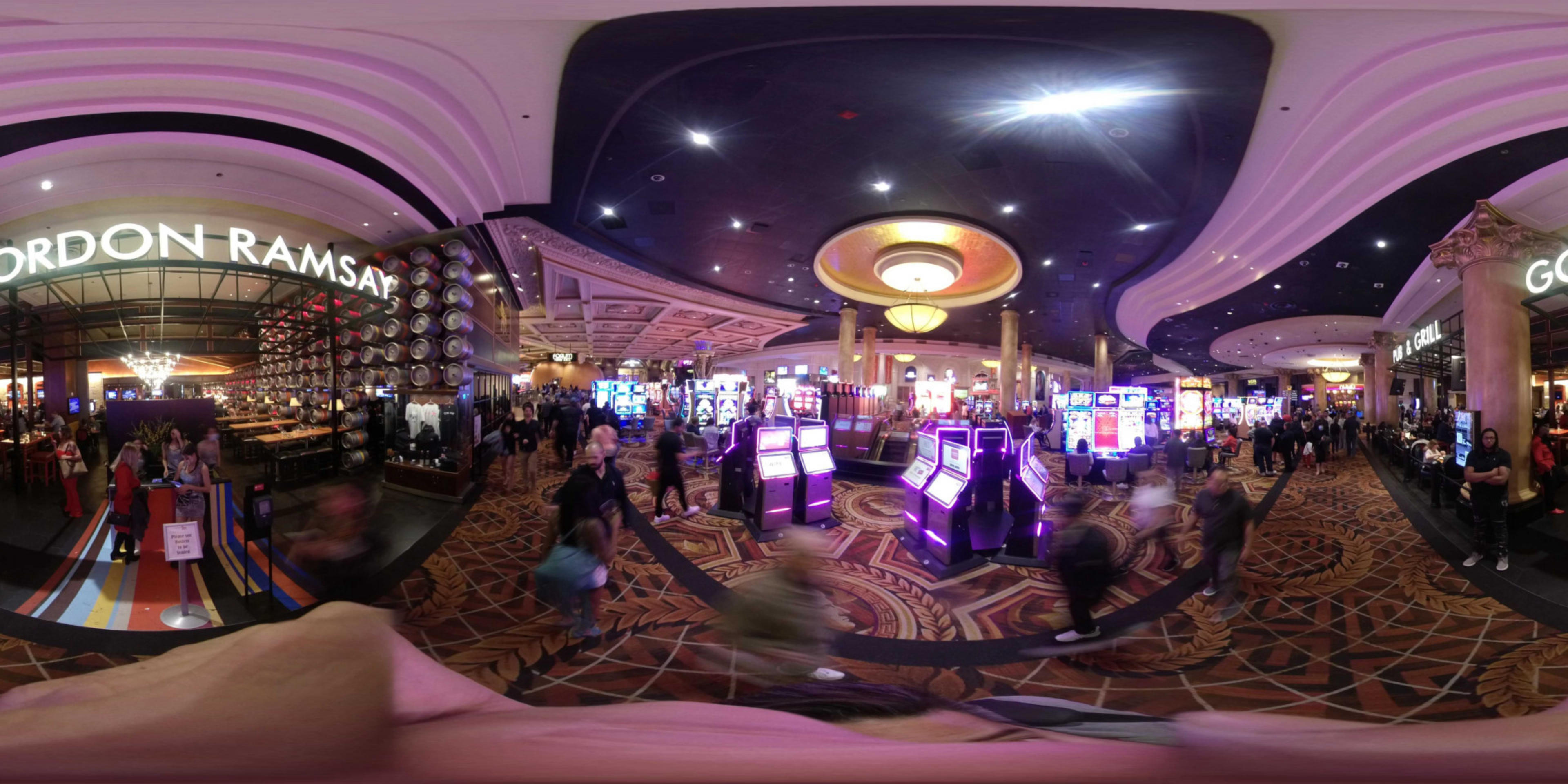 Gordon Ramsay Pub & Grill virtual tour preview