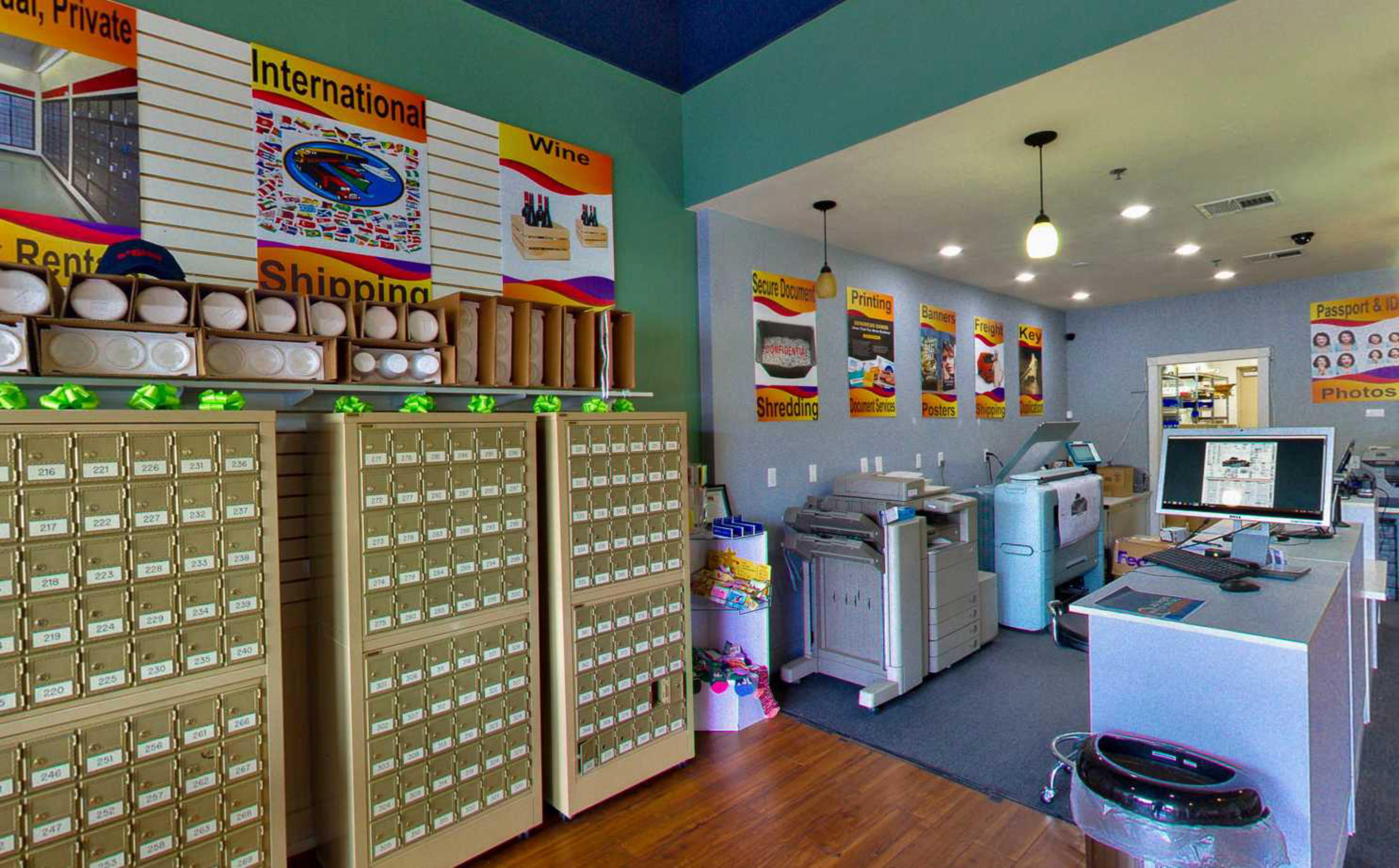 Las Vegas Shipping Center, LasVegas, USA virtual tour preview