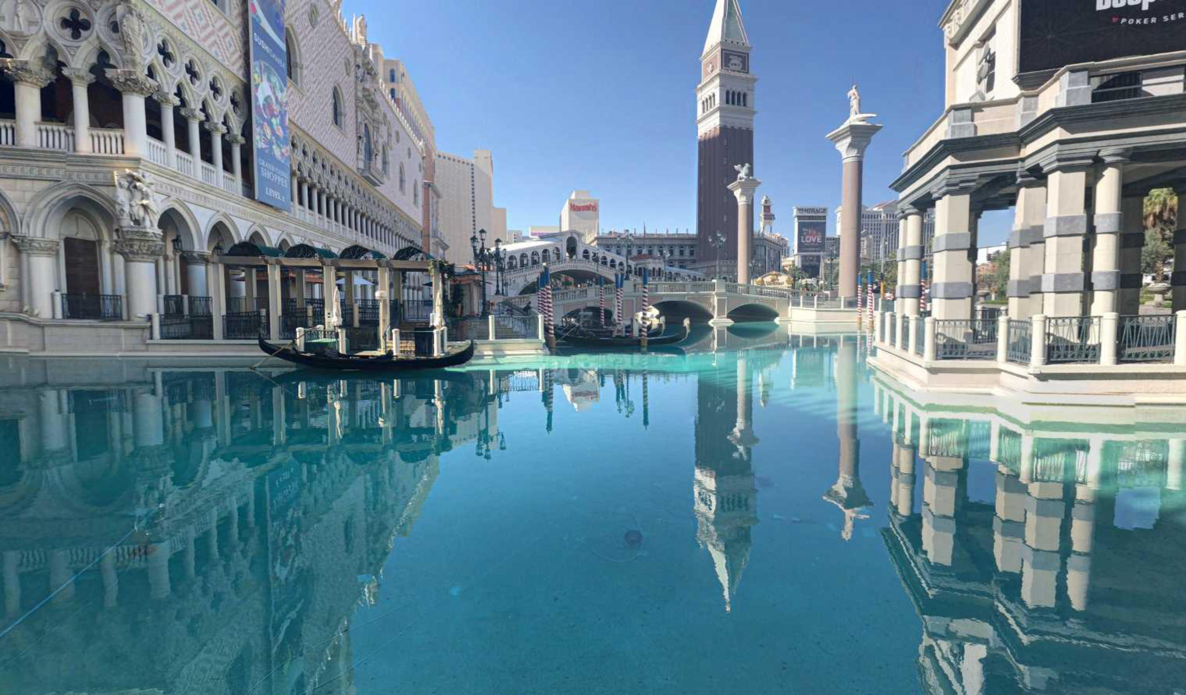 Gondola Rides at the Venetian, Las Vegas, USA virtual tour preview