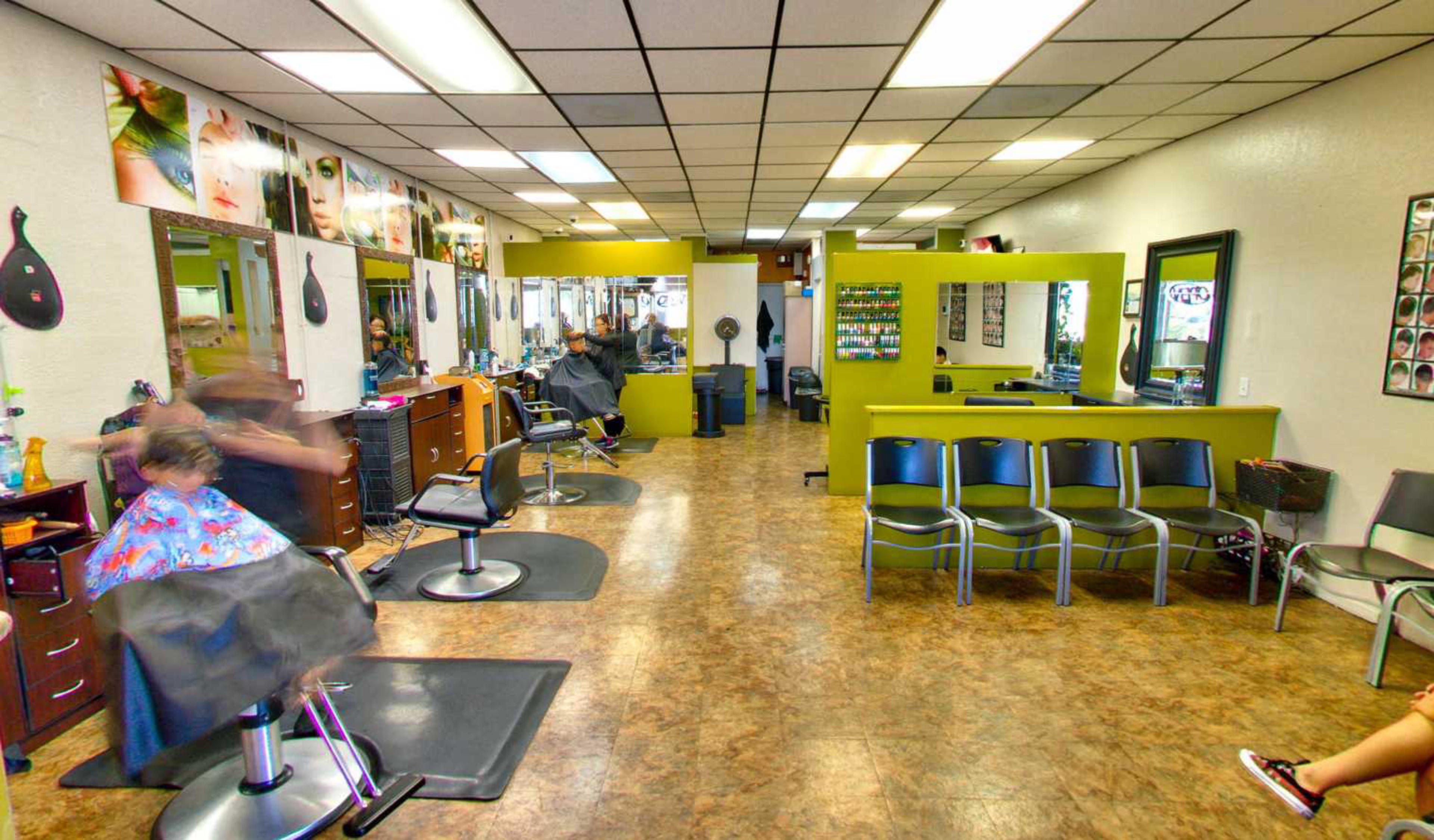 Ely's Beauty Salon, Las Vegas, USA virtual tour preview