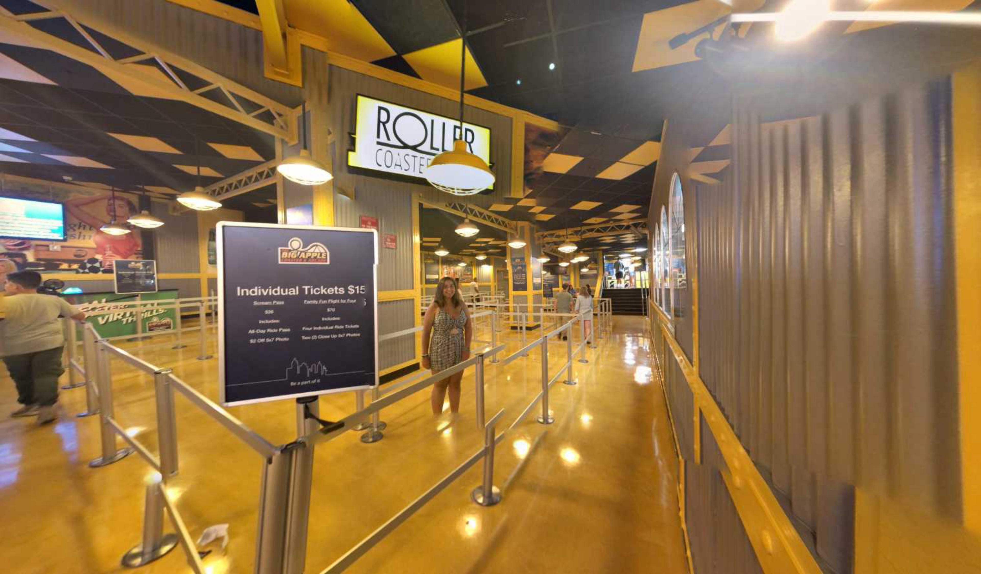 Big Apple Rollercoaster, Las Vegas, USA virtual tour preview