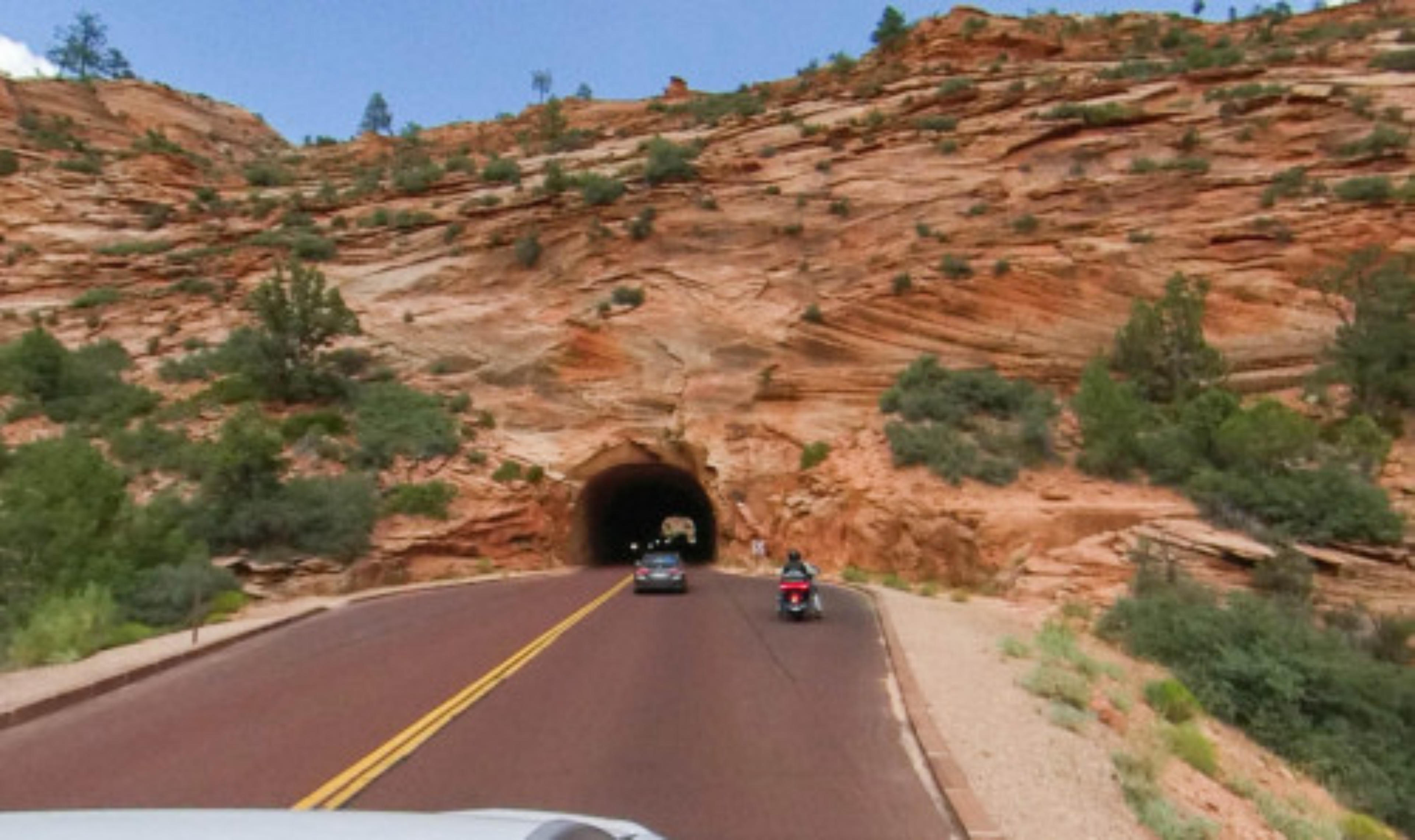 The Zion Mount Carmel Tunnel, Utah, USA virtual tour preview