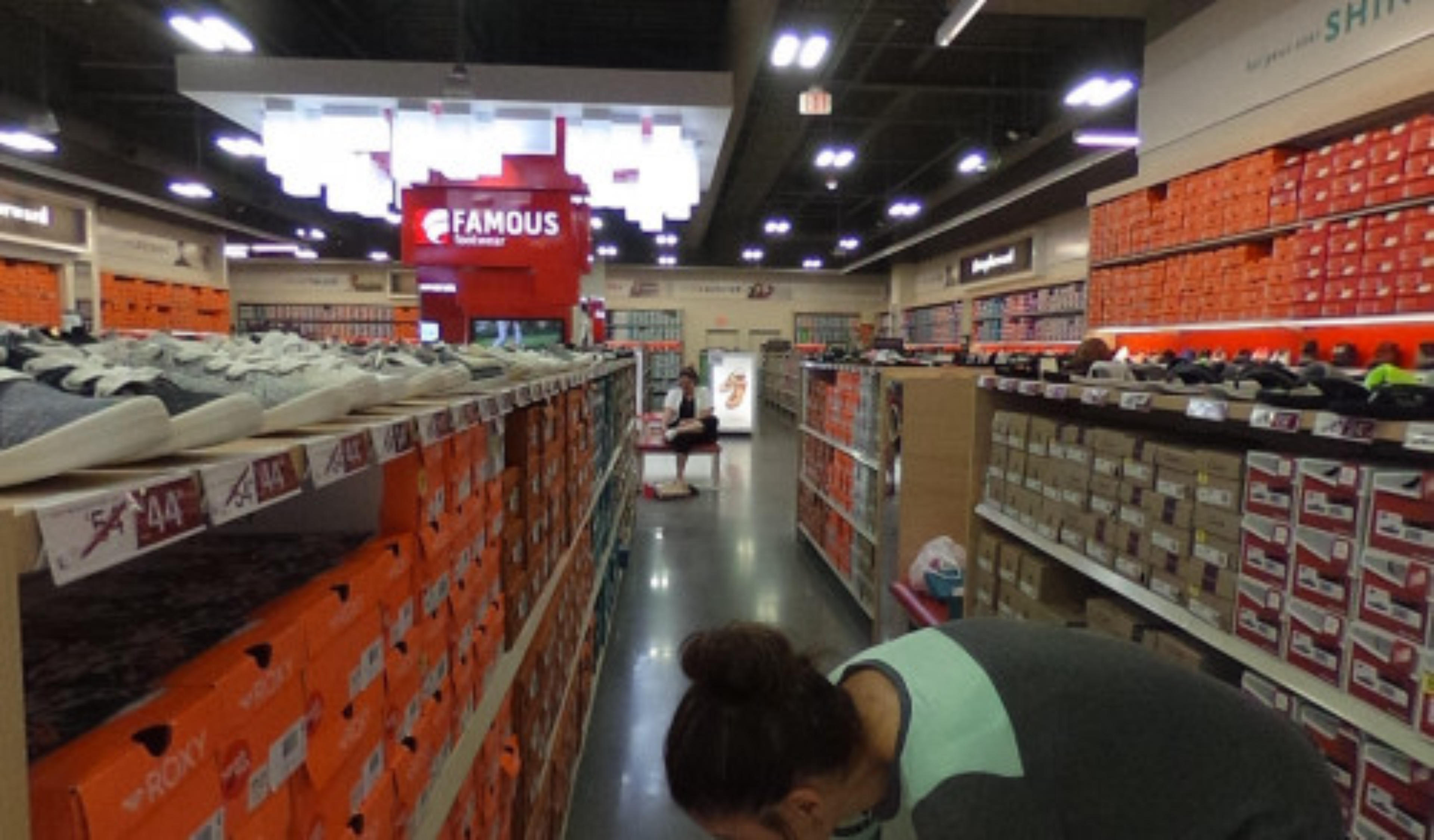 Famous Footwear, Las Vegas, USA virtual tour preview