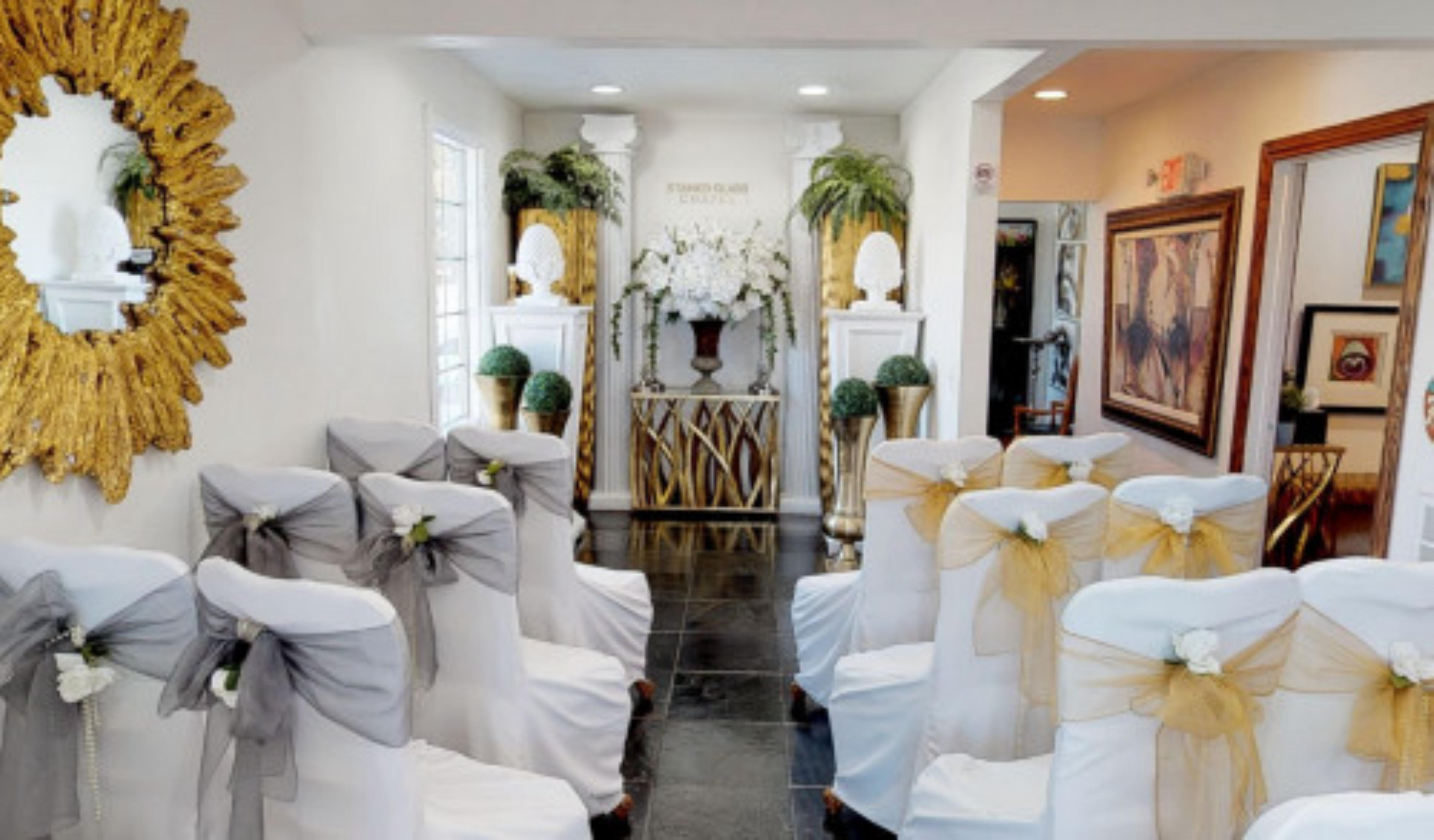 Stained Glass Wedding, Las Vegas, USA virtual tour preview